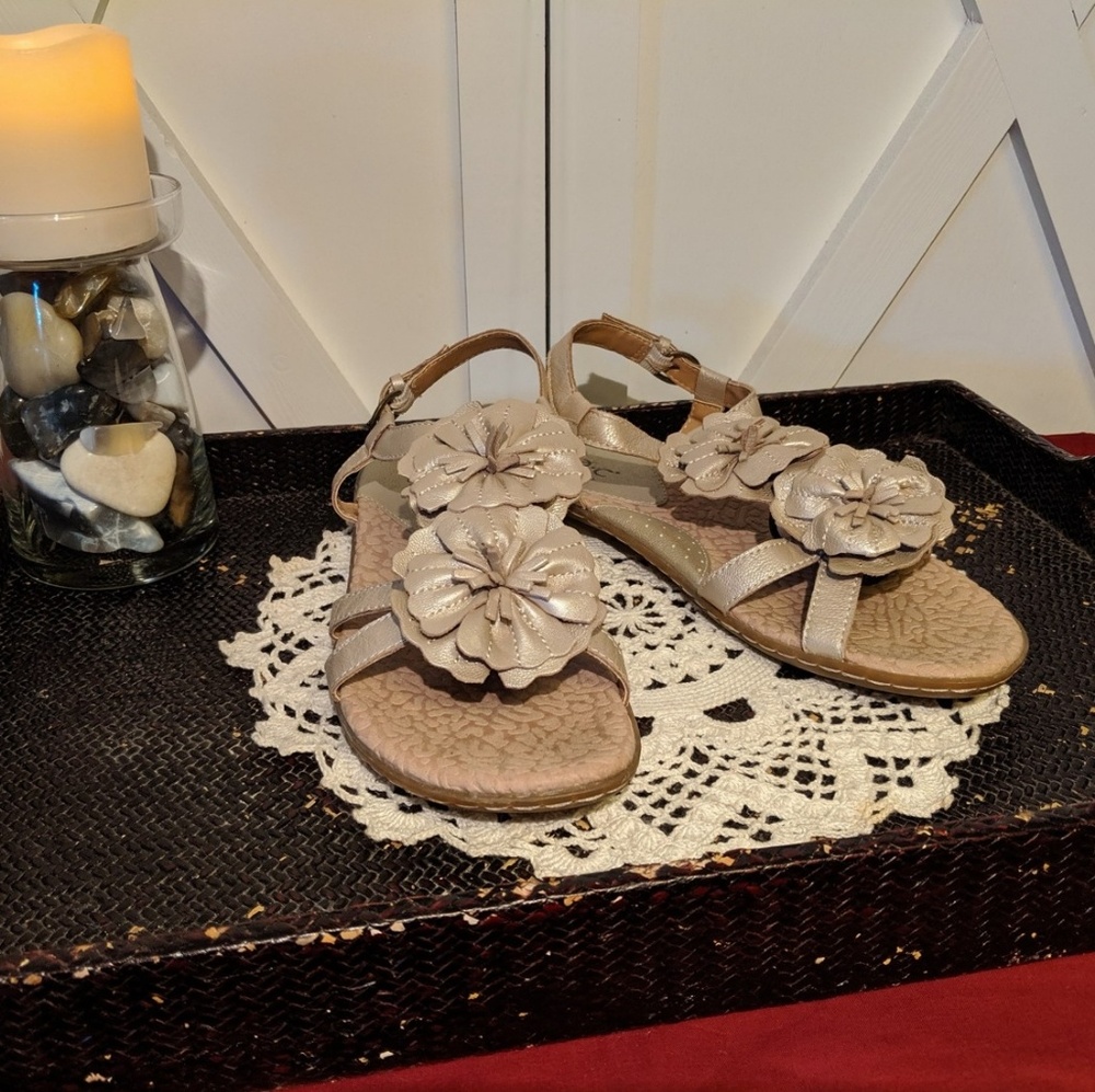 B.o.C Sandals